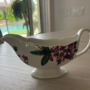 Spode “Stafford Blooms” Botanical Gravy Boat with Pink and Green Details